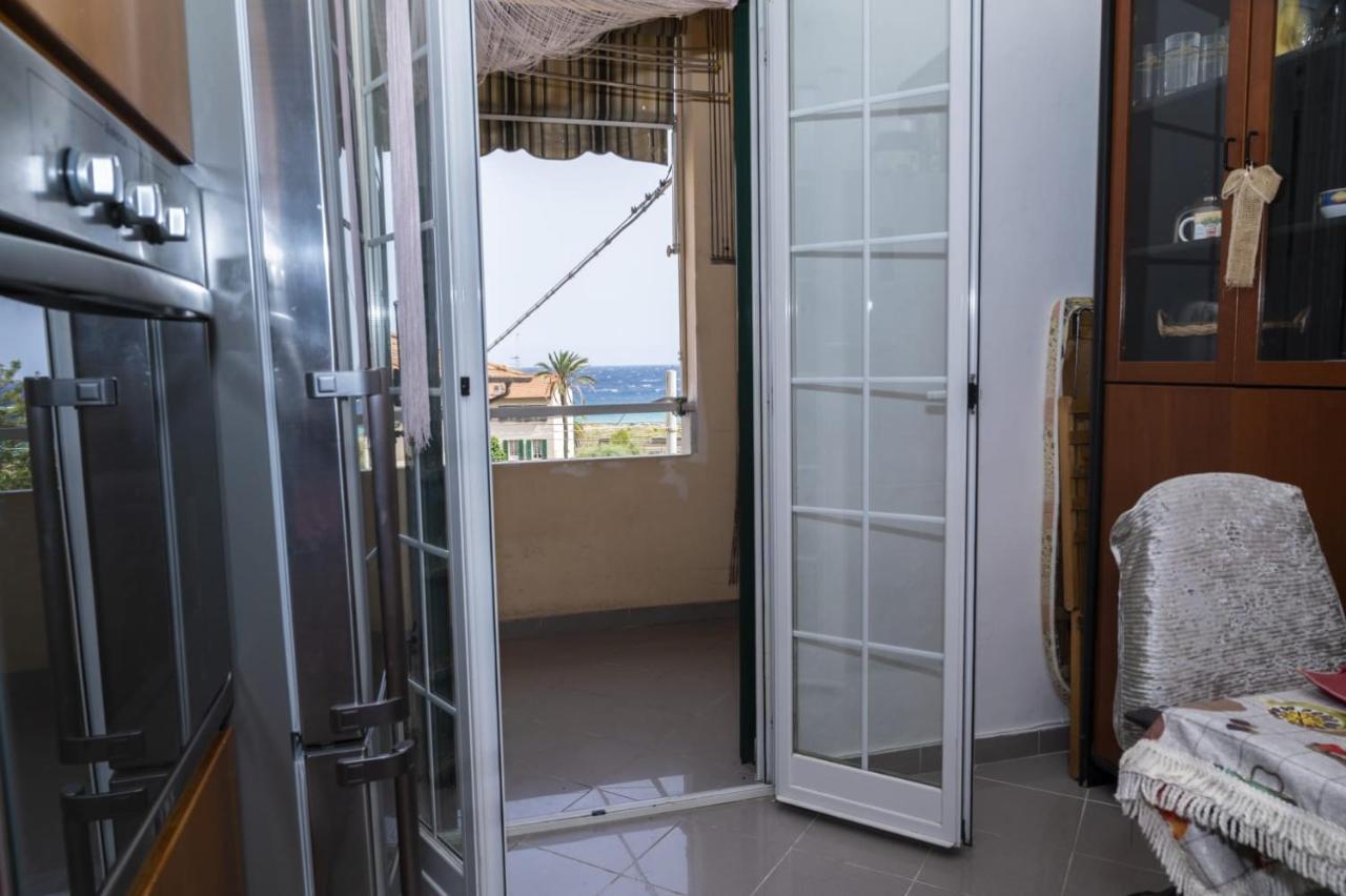 Appartement Casa Ambra Mare à Bordighera Extérieur photo