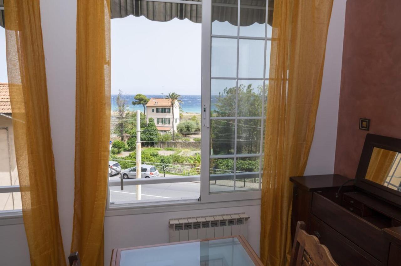 Appartement Casa Ambra Mare à Bordighera Extérieur photo